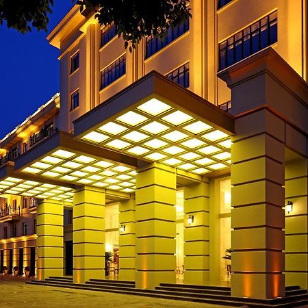 Alton Hotel Wuhu Экстерьер фото