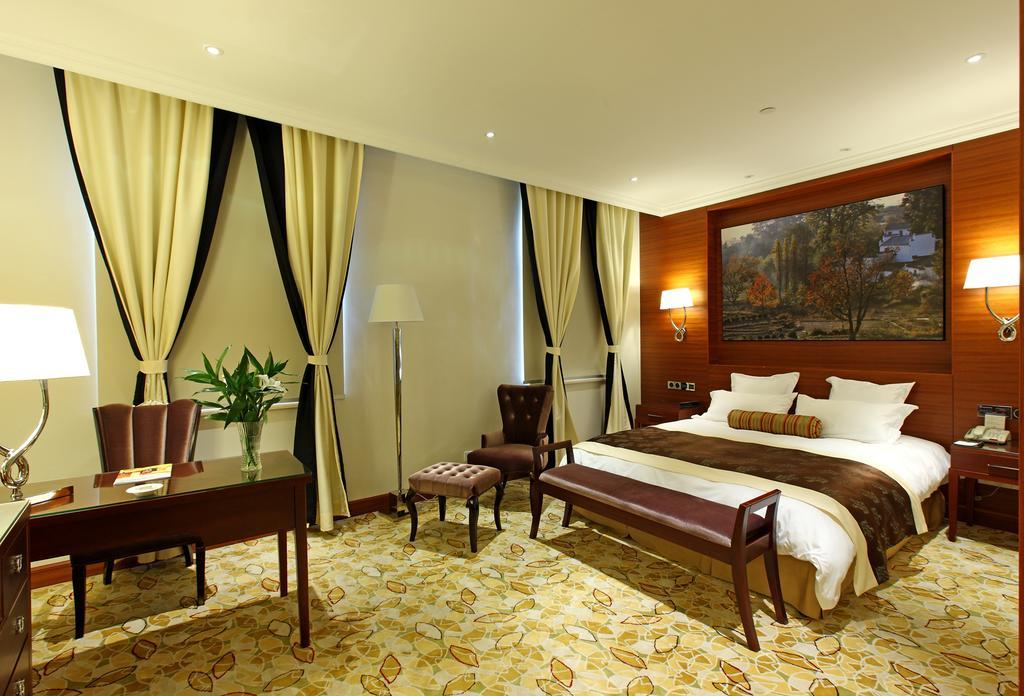 Alton Hotel Wuhu Экстерьер фото