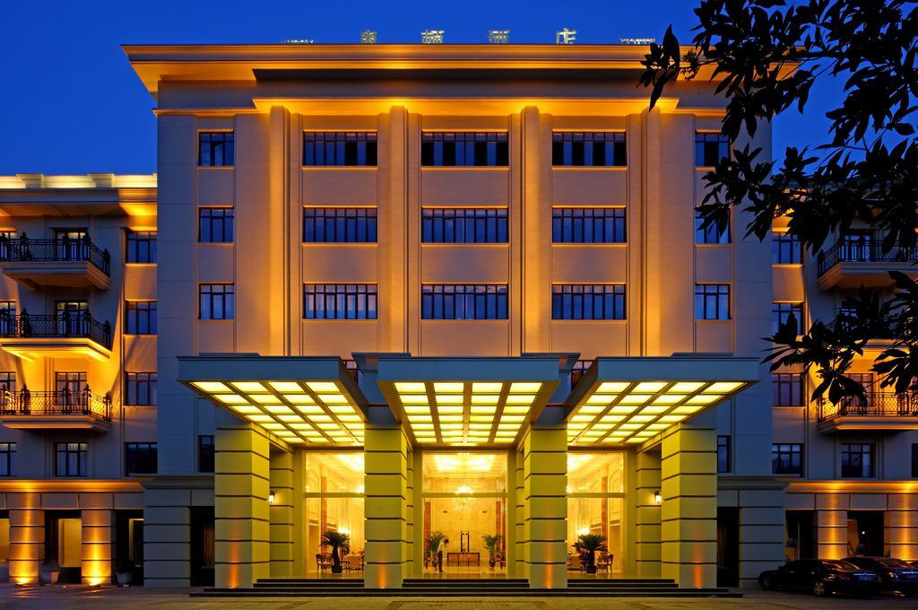Alton Hotel Wuhu Экстерьер фото